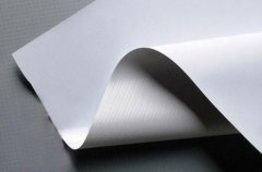 <b>寫真布與寶麗布有什么區(qū)別啊？還有寫真噴繪是什么?</b>