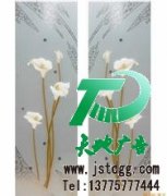 工藝玻璃根據個人的需求來選擇不同的功能